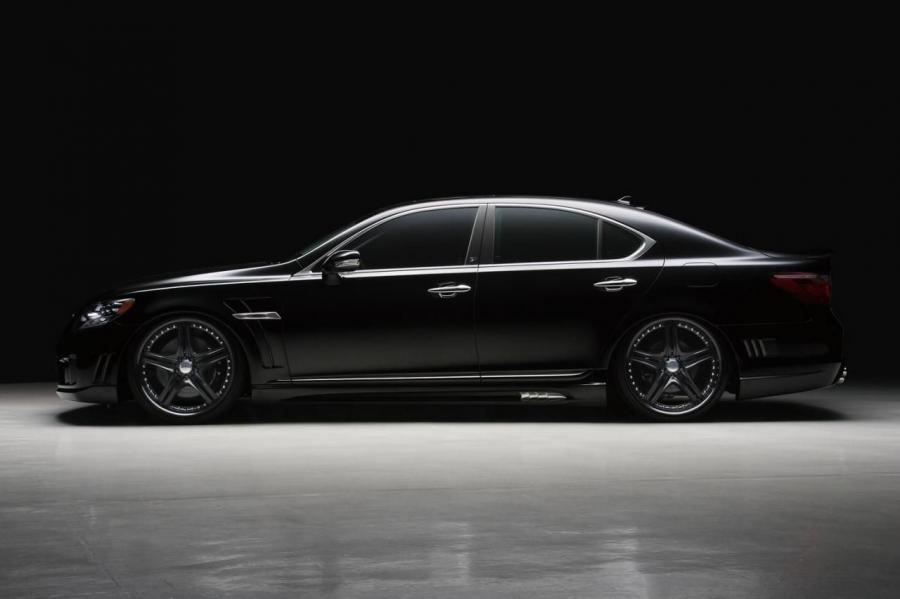  Lexus LS600h Black Bison Edition by Wald 2011 года  (фото 9 из 14)